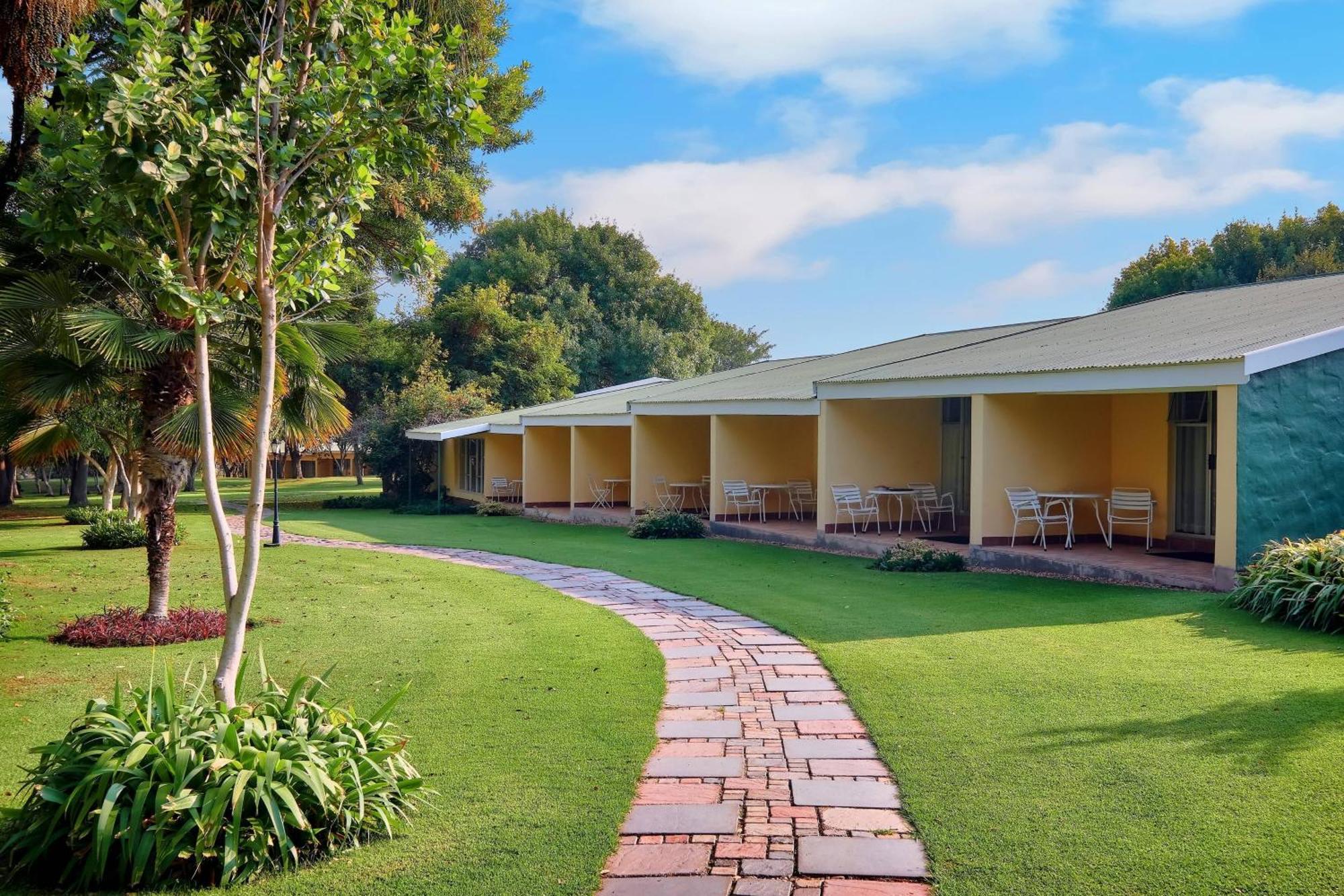 Protea Hotel By Marriott Polokwane Ranch Resort Eksteriør billede